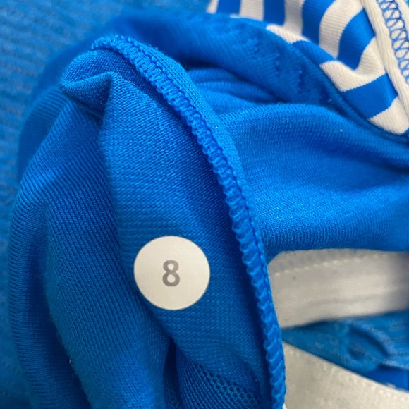 Blue and Ivory Lululemon Tank - Picture 4 of 4